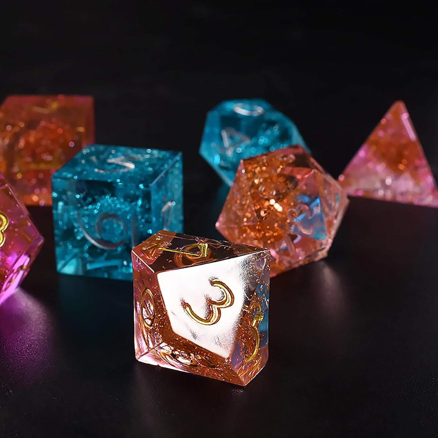 7 Cavities Dice Resin Mold - Resin Casting Silicone Molds for Home Decor & Candle Making Wave Spiral Mold